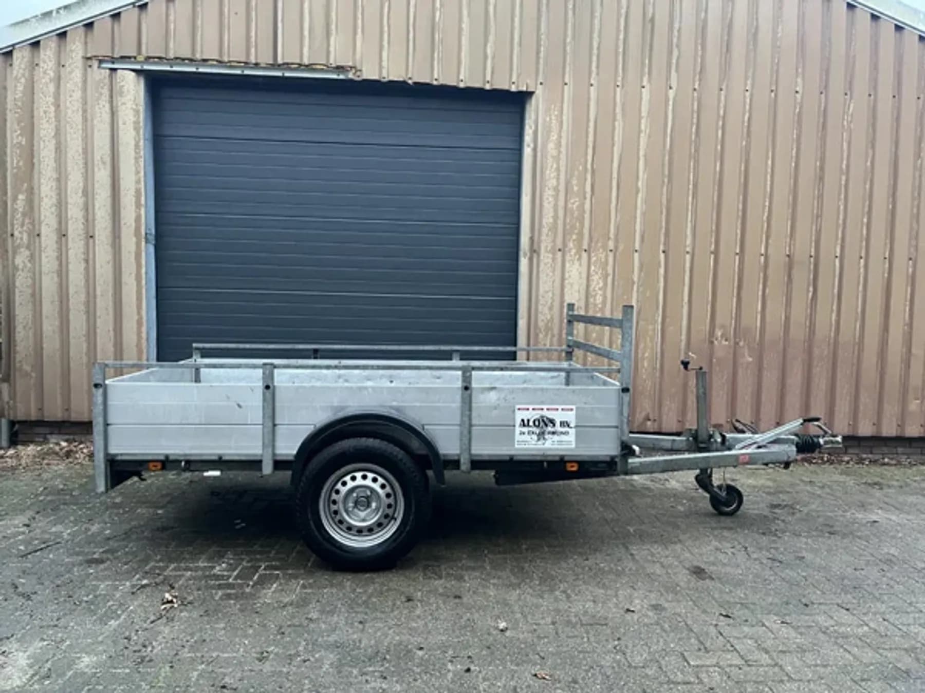 Aanhangwagen enkel as geremd