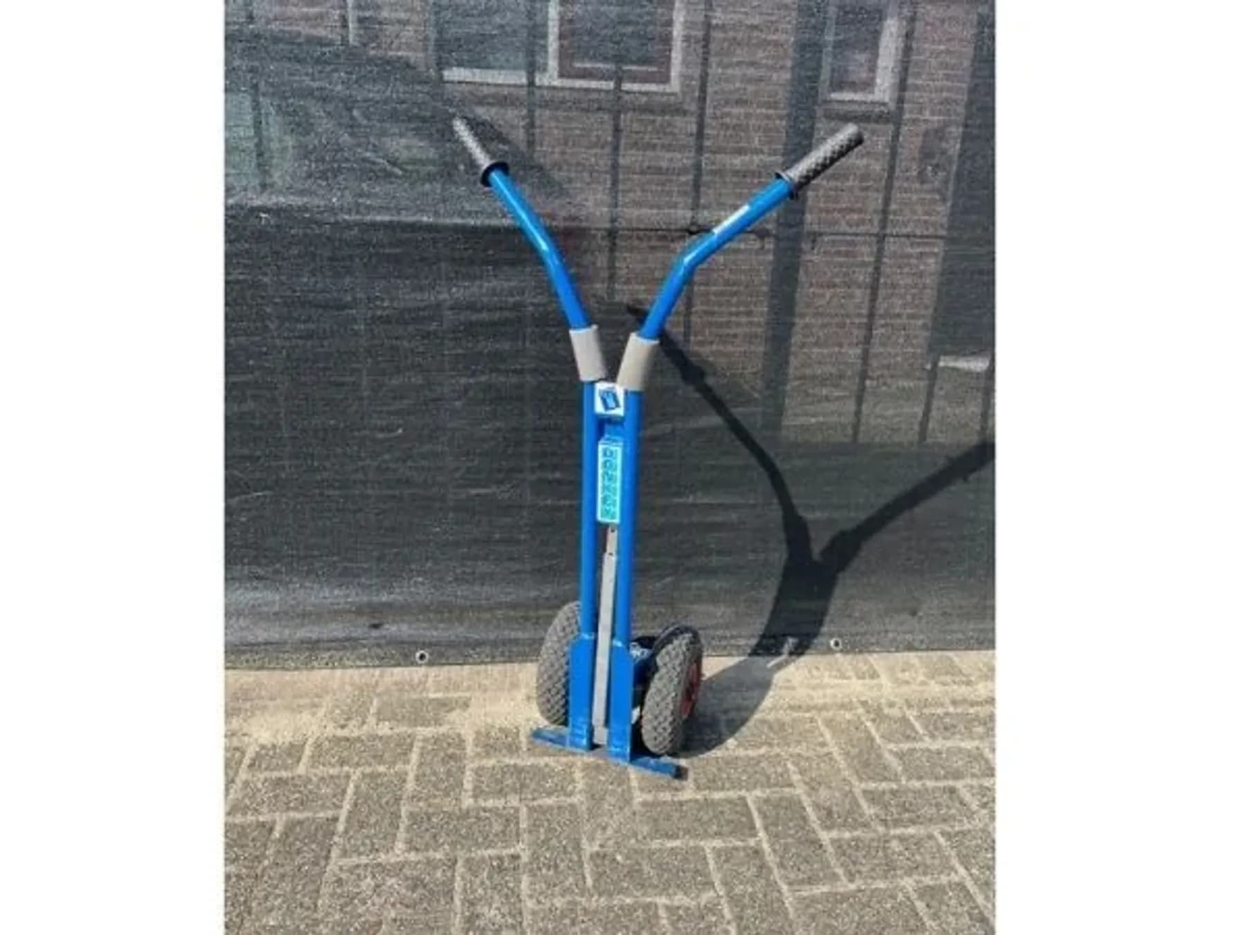 Tegeldonkey / Verlegkar