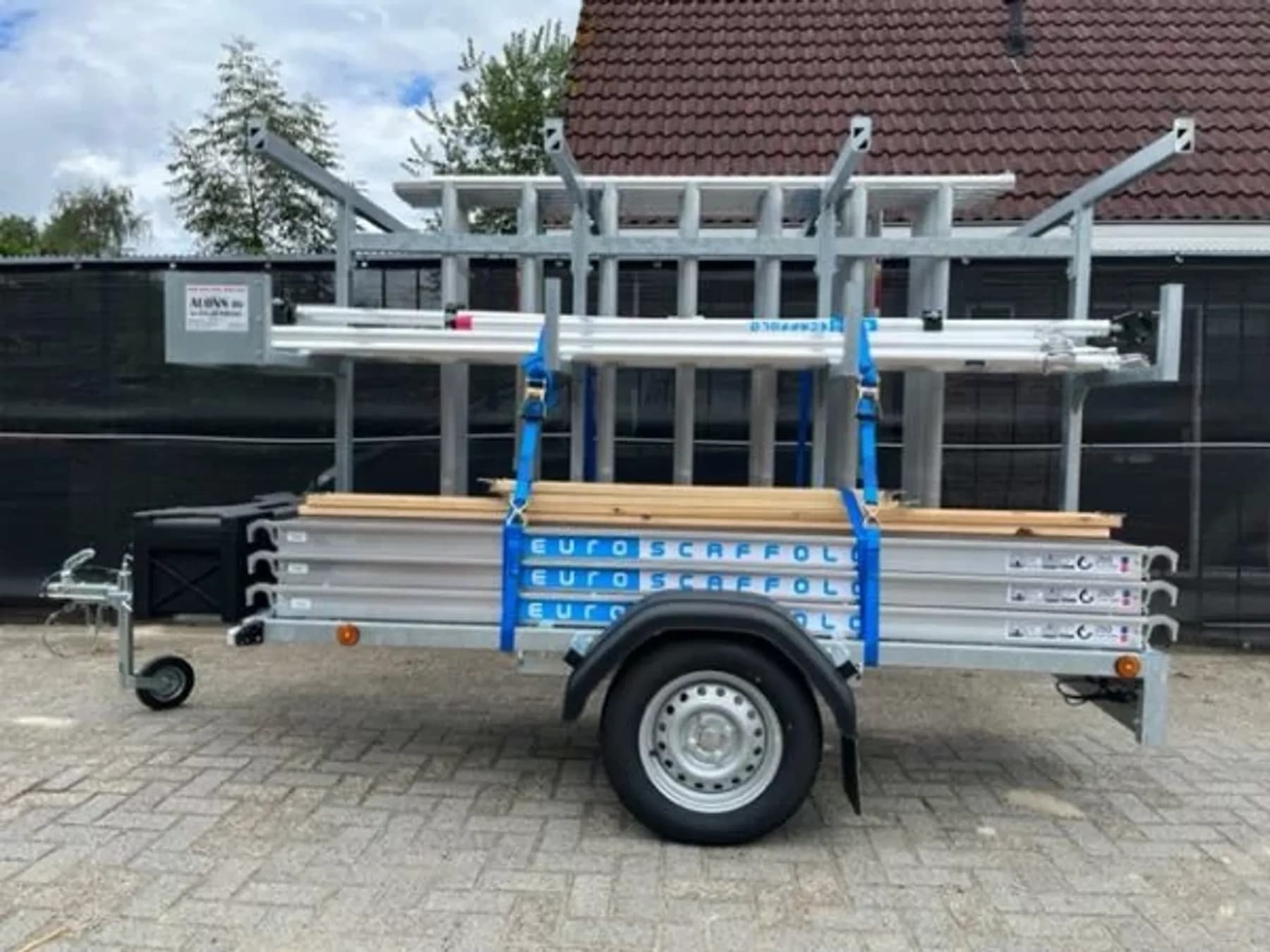 Rolsteiger 8m. werkhoogte op aanhangwagen
