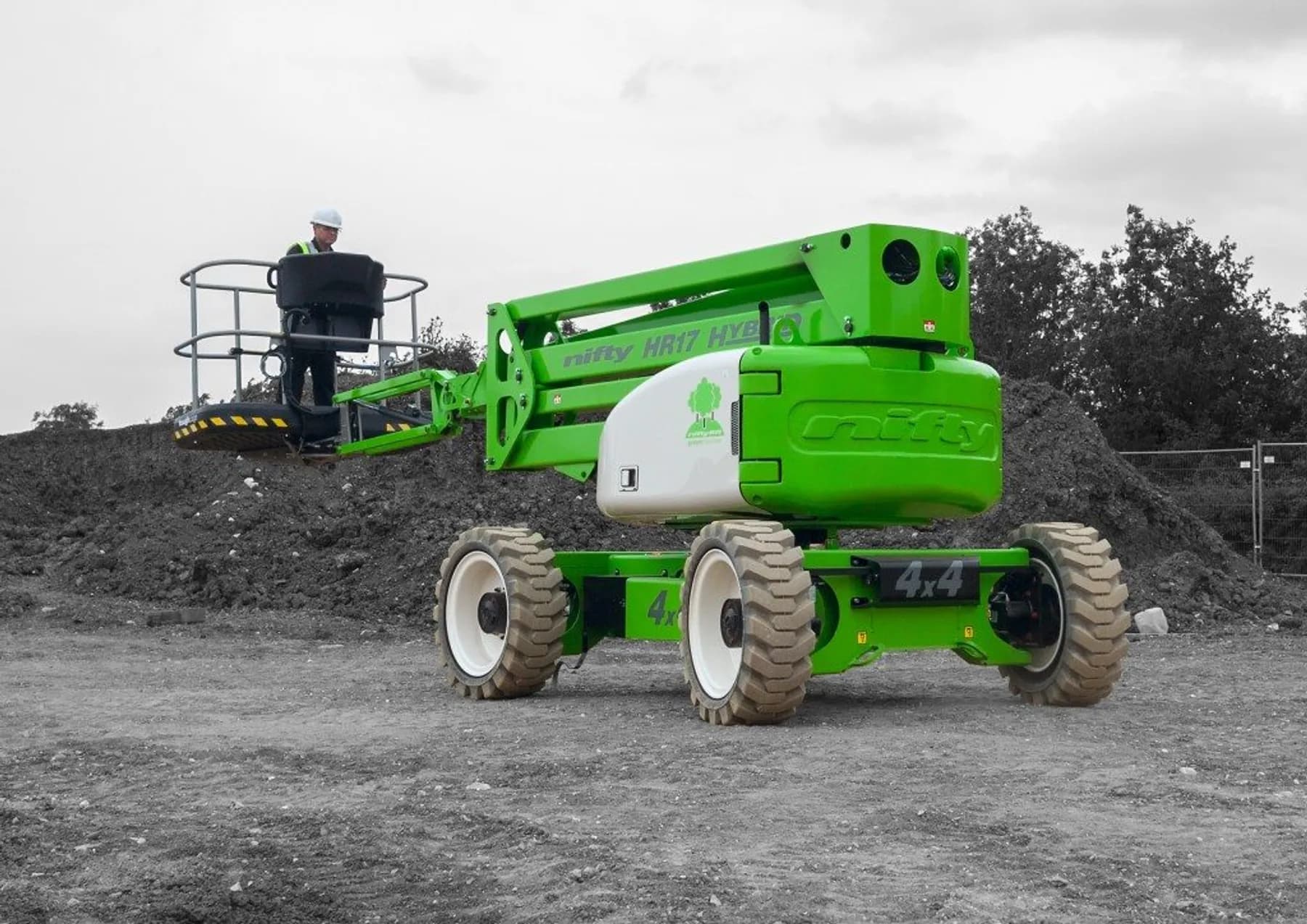 17.20 m Kniktelescoop hoogwerker 4×4