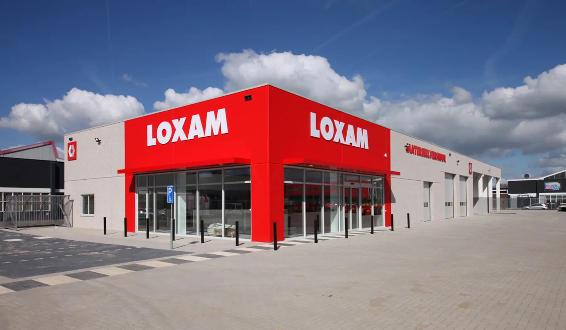 LoxamCover