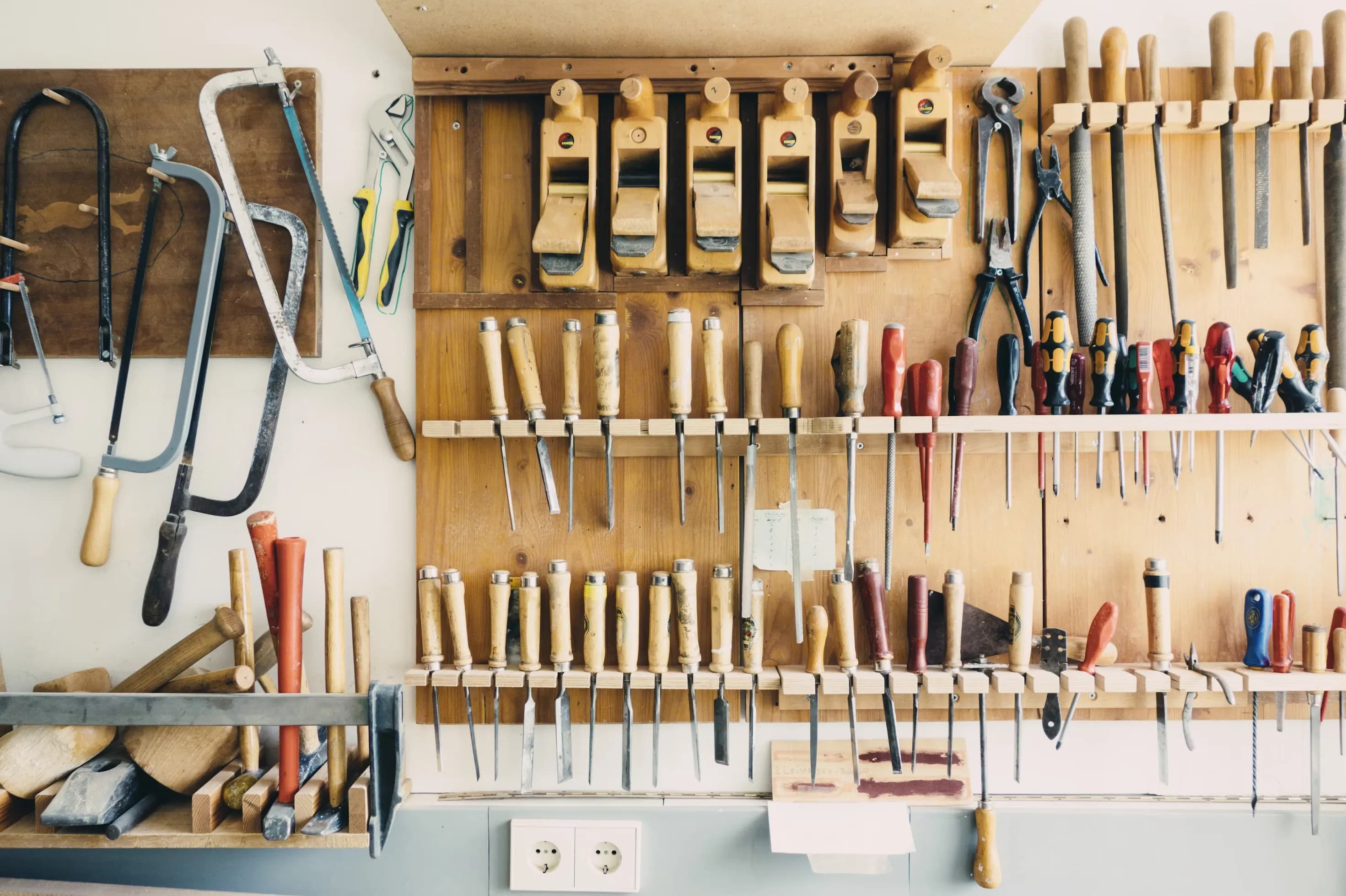 Opgehangen gereedschap