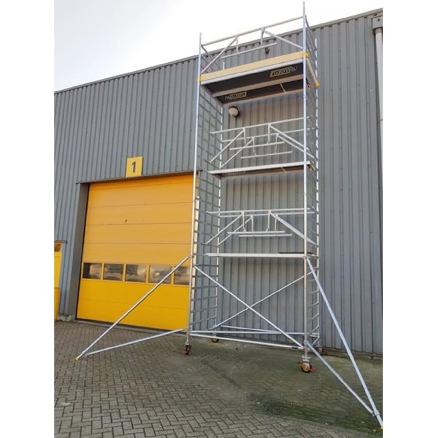 Aluminium rolsteiger vloerhoogte 2.30 meter