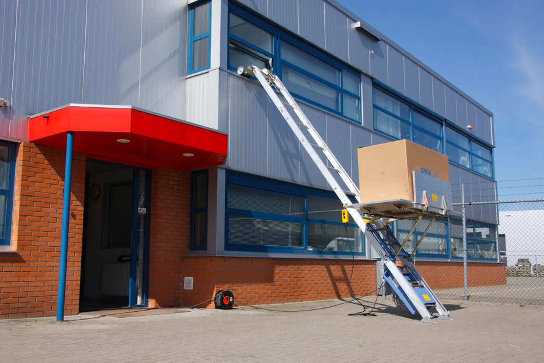 ladderlift / pannen-lift 250 kg 13 meter
