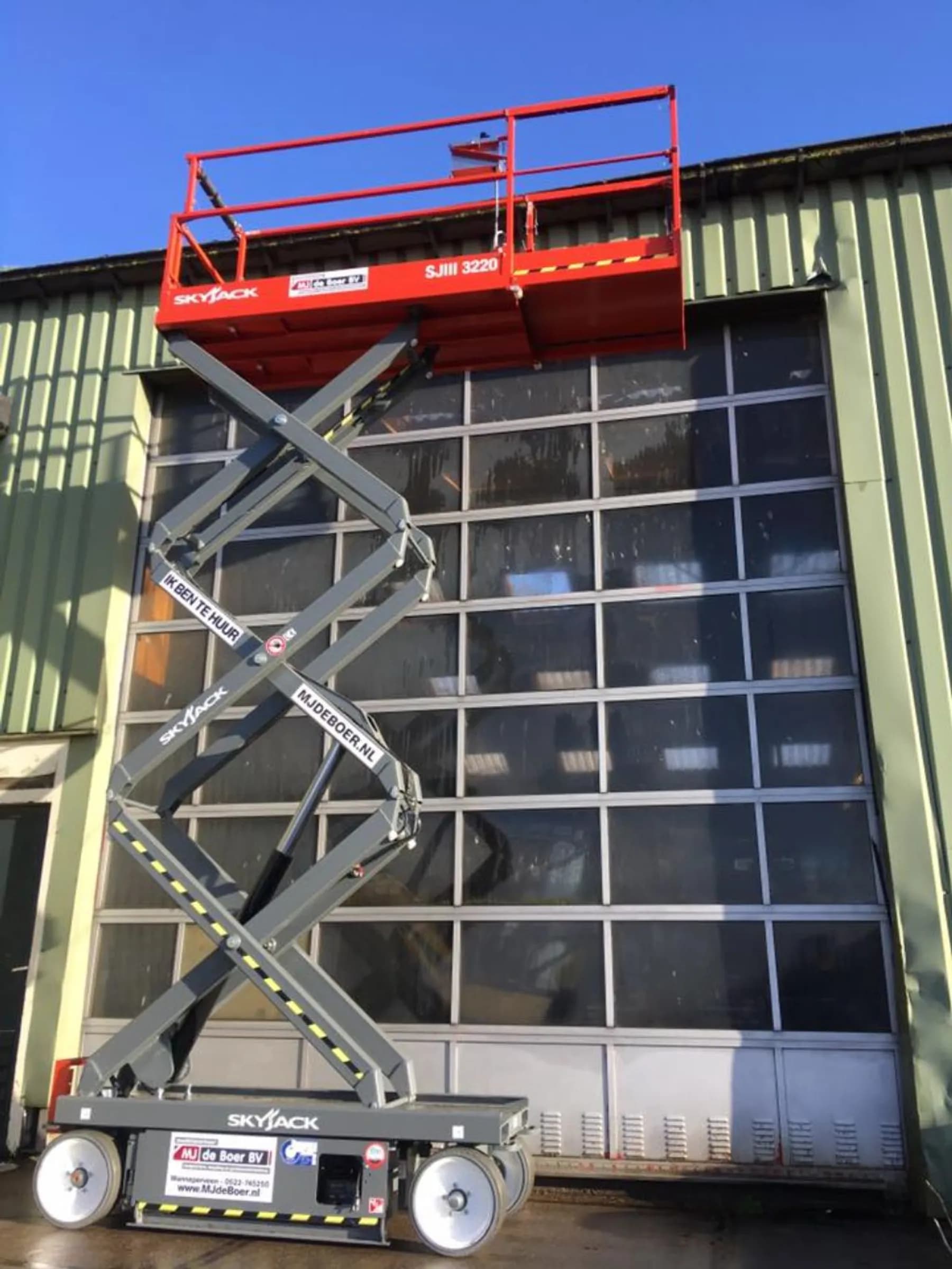 Skyjack schaarhoogwerker 8m