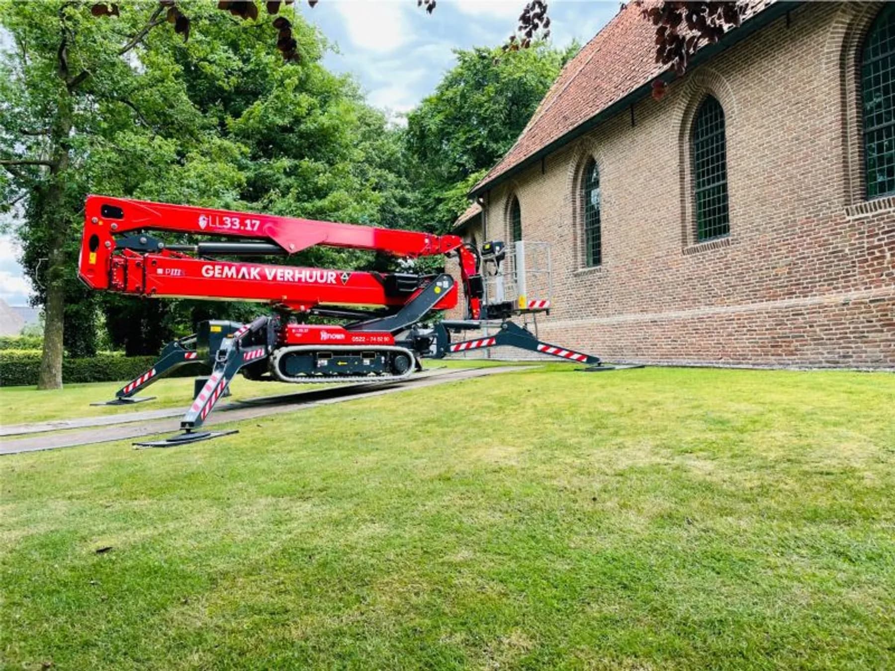 Spinhoogwerker, LightLift 33.17 Performance IIIS Diesel-Lithium-Hybride