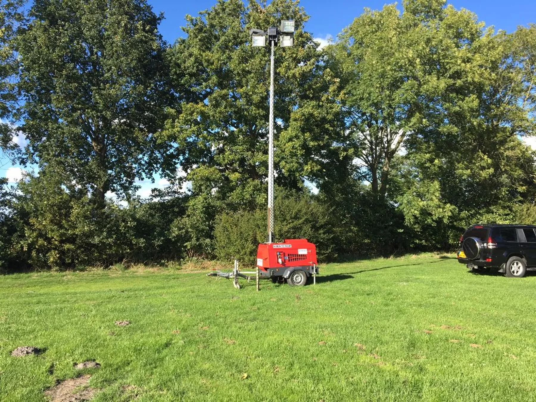 Mobiele hydraulische lichtmast 4x1000w