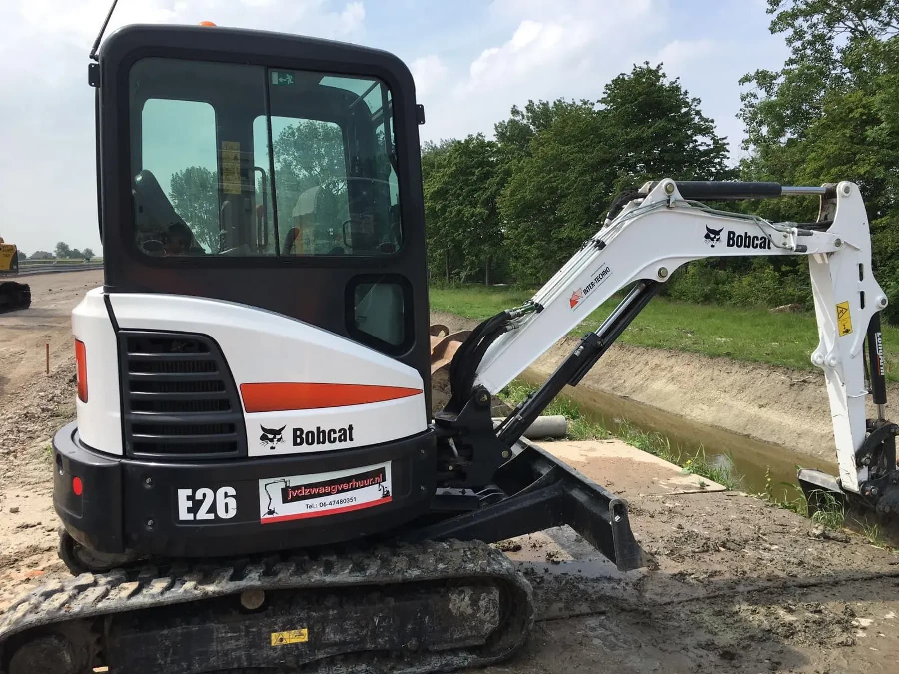 Minigraver huren - Bobcat E26